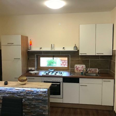 Candy Apartman Keszthely Esterno foto